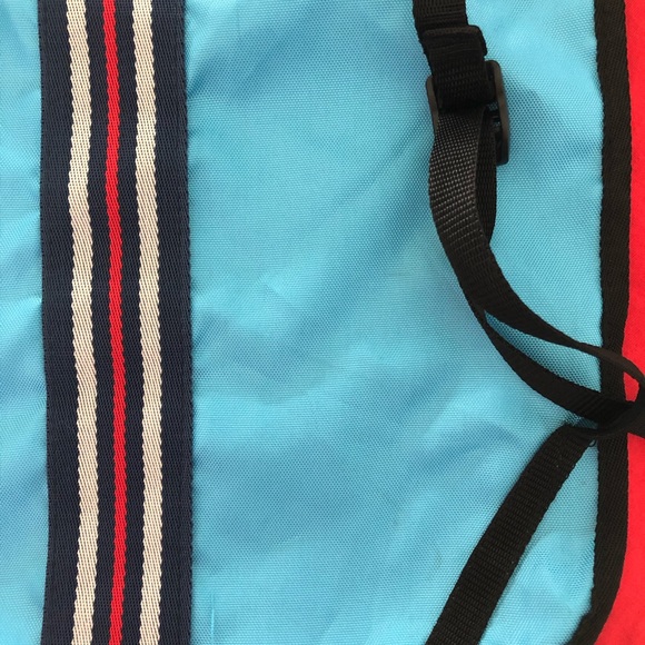FILA Adjustable Drawstring Backpack Nylon Blue Zip - Picture 4 of 16